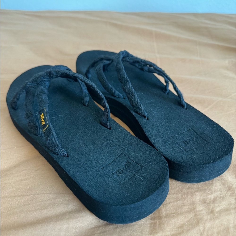 Teva Womens Olowahu 6840 Casual Slip on Blue Black Flip Flops Sandals
Size 10 - Picture 5 of 6